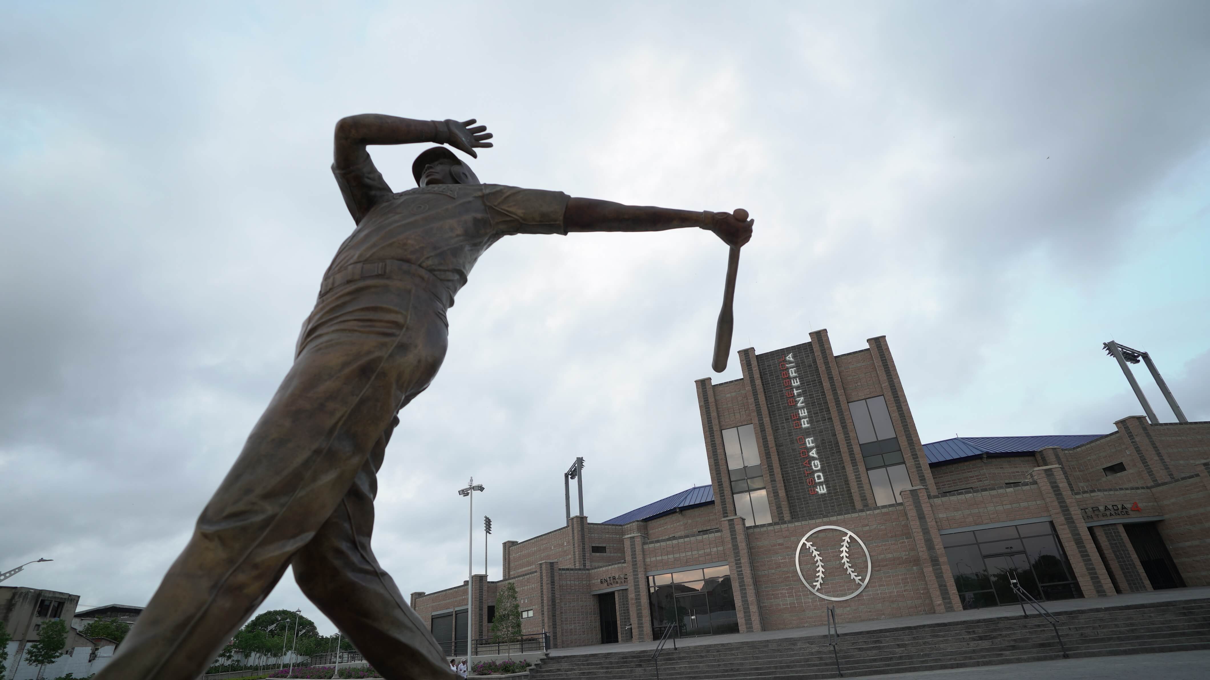 Imagen de presentación de MONUMENTO A EDGAR RENTER&Iacute;A